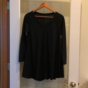 Black v cut t shirt dress